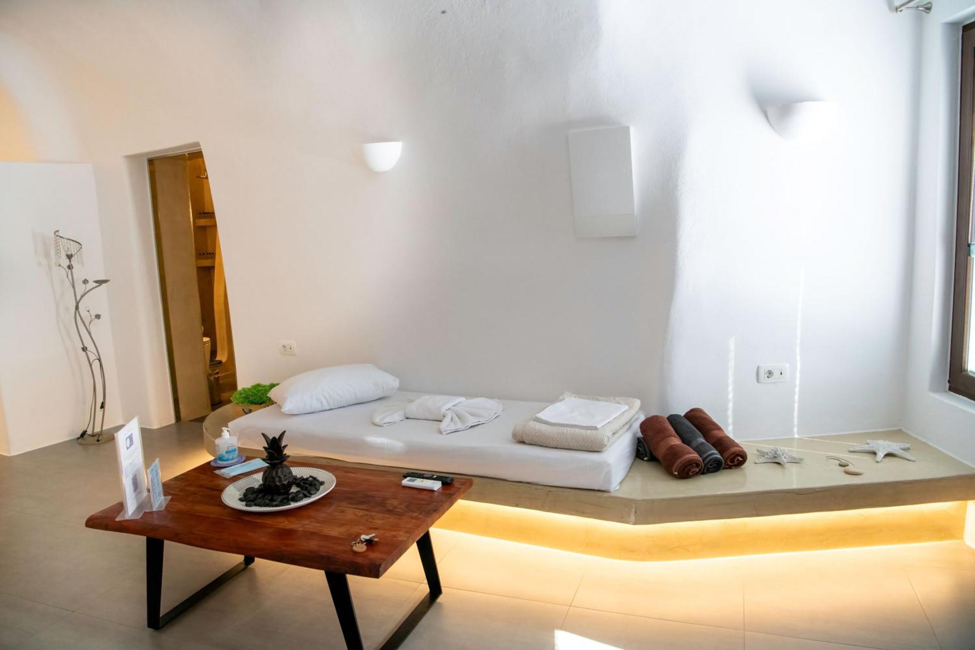 Luxe Efis Home Sea View 4 Villas & 4 Prive Jacuzzi Imerovigli  Exterior photo